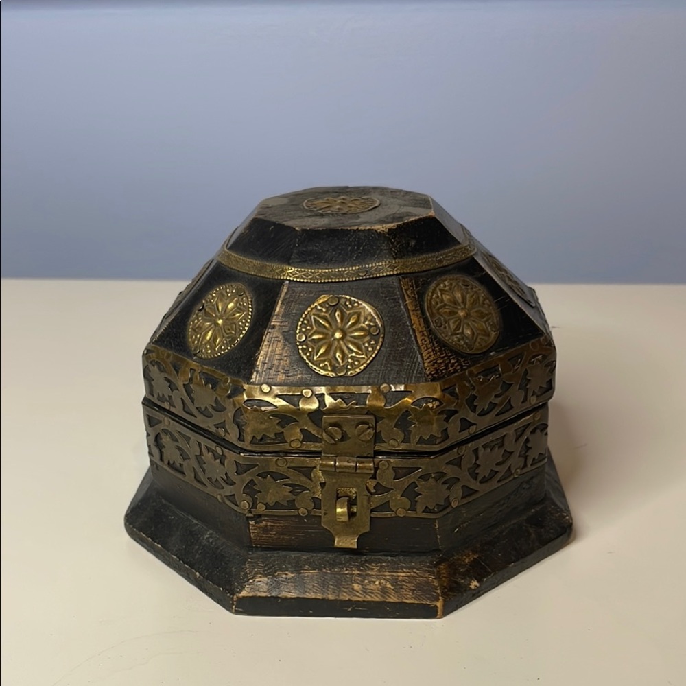 Vintage wooden jewelry box